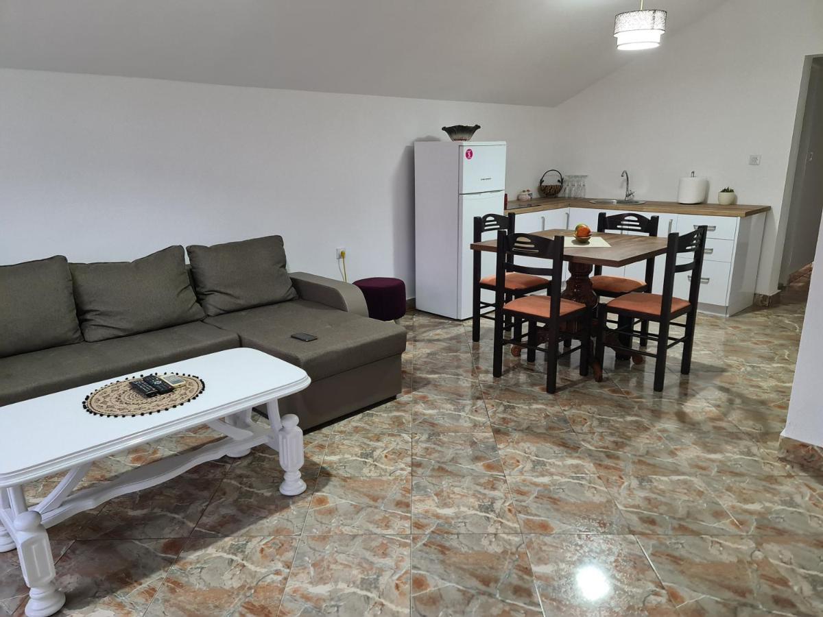 Js Apartmani Nikšić المظهر الخارجي الصورة